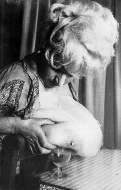 Big breasts being bound and spraying milk in raunchy vintage BDSM scene 40962403