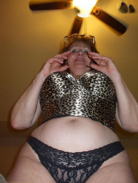 Mature mom Busty Bliss in sexy lingerie disrobes to let her big tits hang 67553497