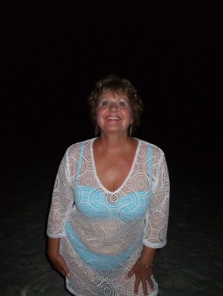 Older lady Busty Bliss unleashes her big naturals in the dark of the night 92646855