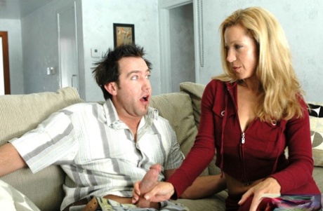 Mature blonde lady Kimmie Morr has hardcore sex with her son-in-law 27688580