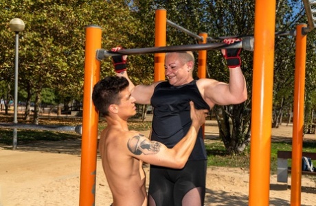 Athletic granny does pull ups before having sex with her toyboy 17508852