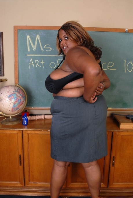 Mature Black Teacher - Ebony SSBBW Mature Porn Pics & Mature Sex Photos - MaturePornPics.com